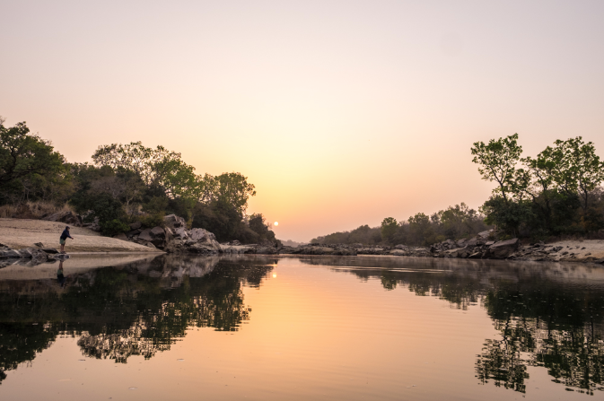 yellow-dog-flyfish Press Release: Tourette Fishing Becomes African Waters.