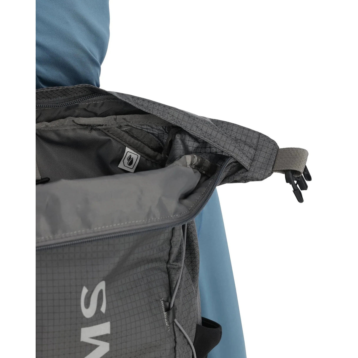 Simms Flyweight Vest Pack - Smoke