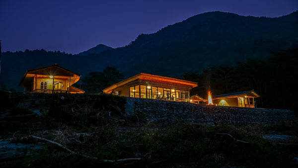 lodge Manas River Lodge.