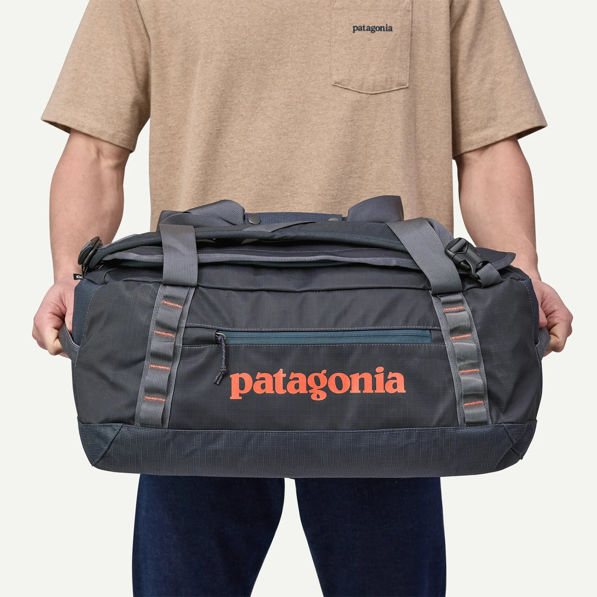 patagonia black hole duffel 45l size Patagonia Black Hole Duffel 40L
