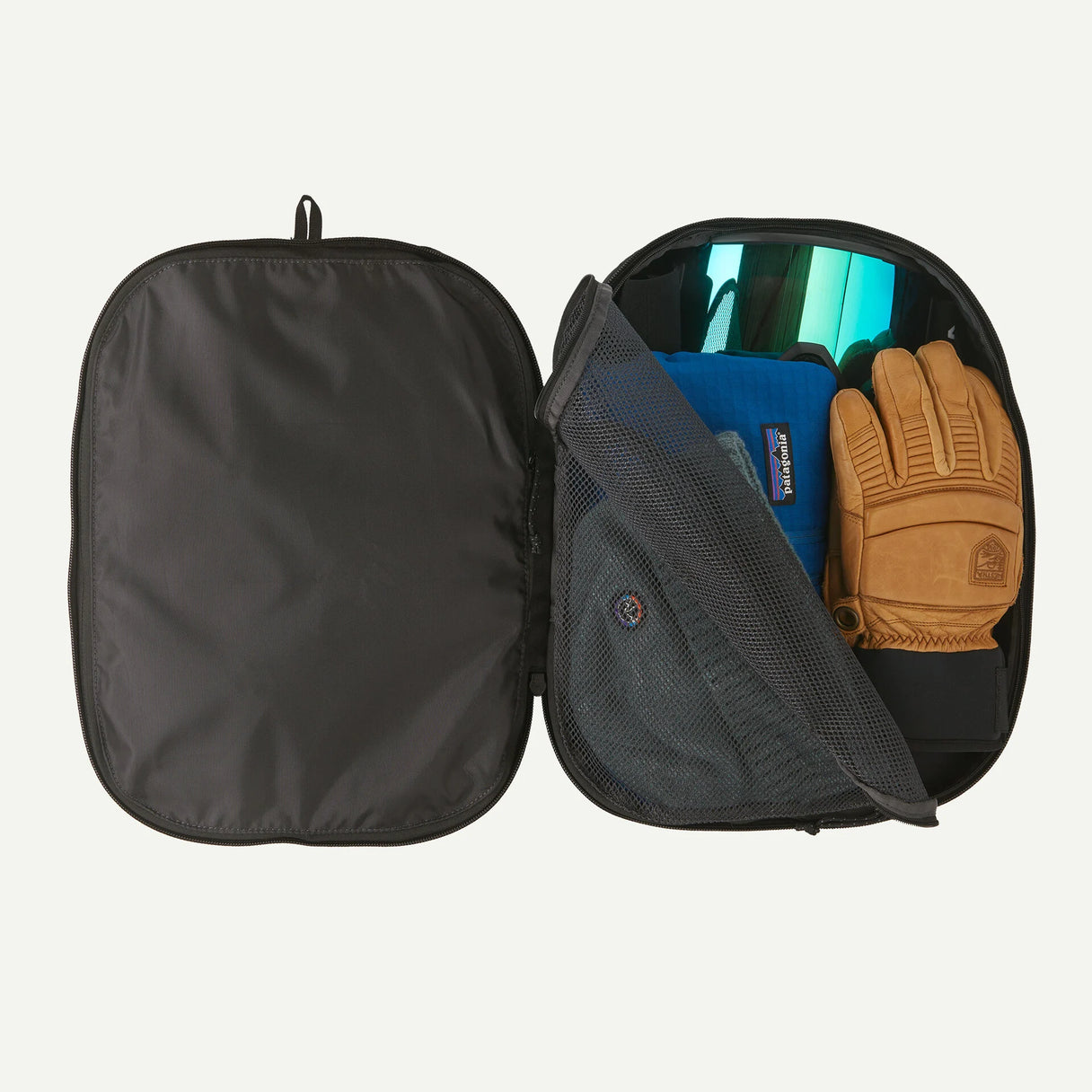 Black Hole Cube 14L - Black w/Black Black Hole Cube 14L - Black w/Black
