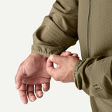 Patagonia Patagonia Men's R1 TechFace Fitz Roy Trout Hoody - Black.